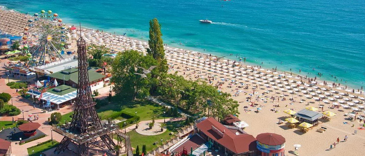 Золотые пески — одно из самых популярных мест отдыха в Болгарии
