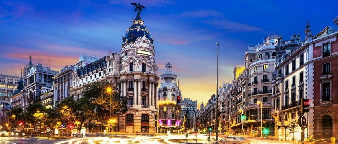 Мадрид - столица и крупнейший город Испании в центральной части Пиренейского полуострова